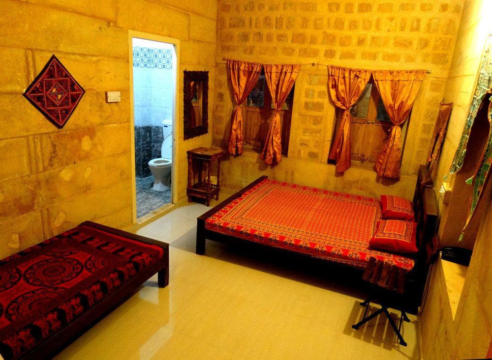 Arya Haveli Hotel Jaisalmer Exterior photo