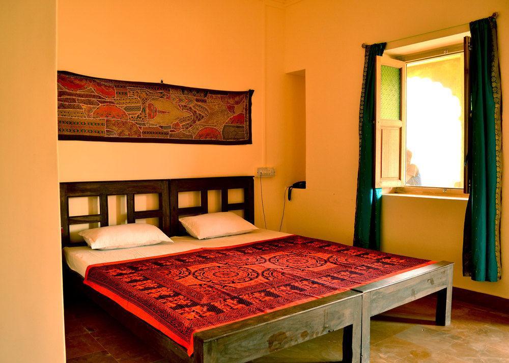 Arya Haveli Hotel Jaisalmer Exterior photo