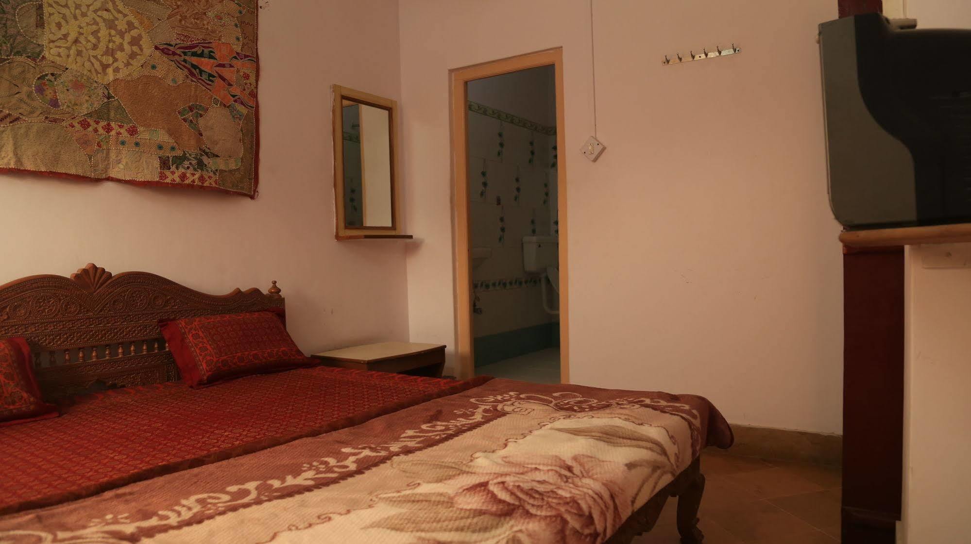 Arya Haveli Hotel Jaisalmer Exterior photo